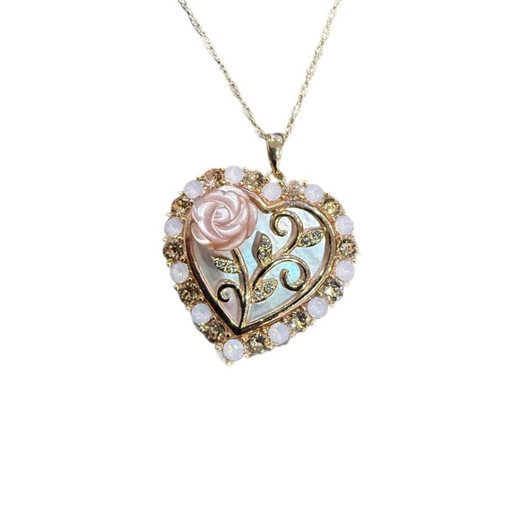 Mother of Pearl Rose Cameo 18" Necklace in 18k Rose Gold over Sterling Silver - Picture 1 of 8